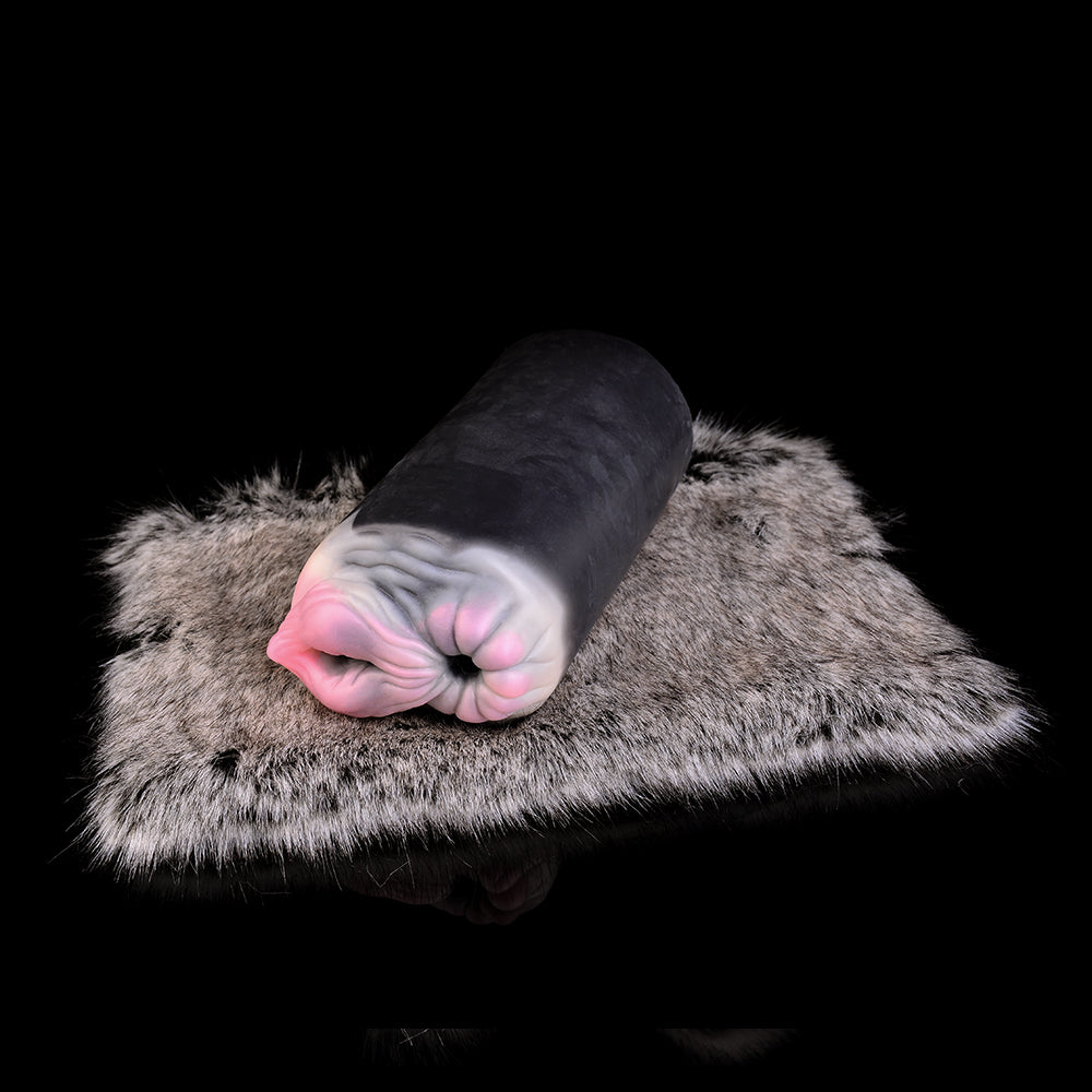 Fell-Masturbator mit dunklem Ende und sichtbaren Noppen an der Oberfläche