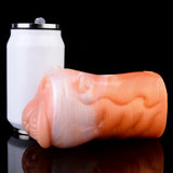 Tierkopf-Fantasy-Stroker vor einer weißen Transport-/Schutzhülle, orange Körper, rosa Kopf