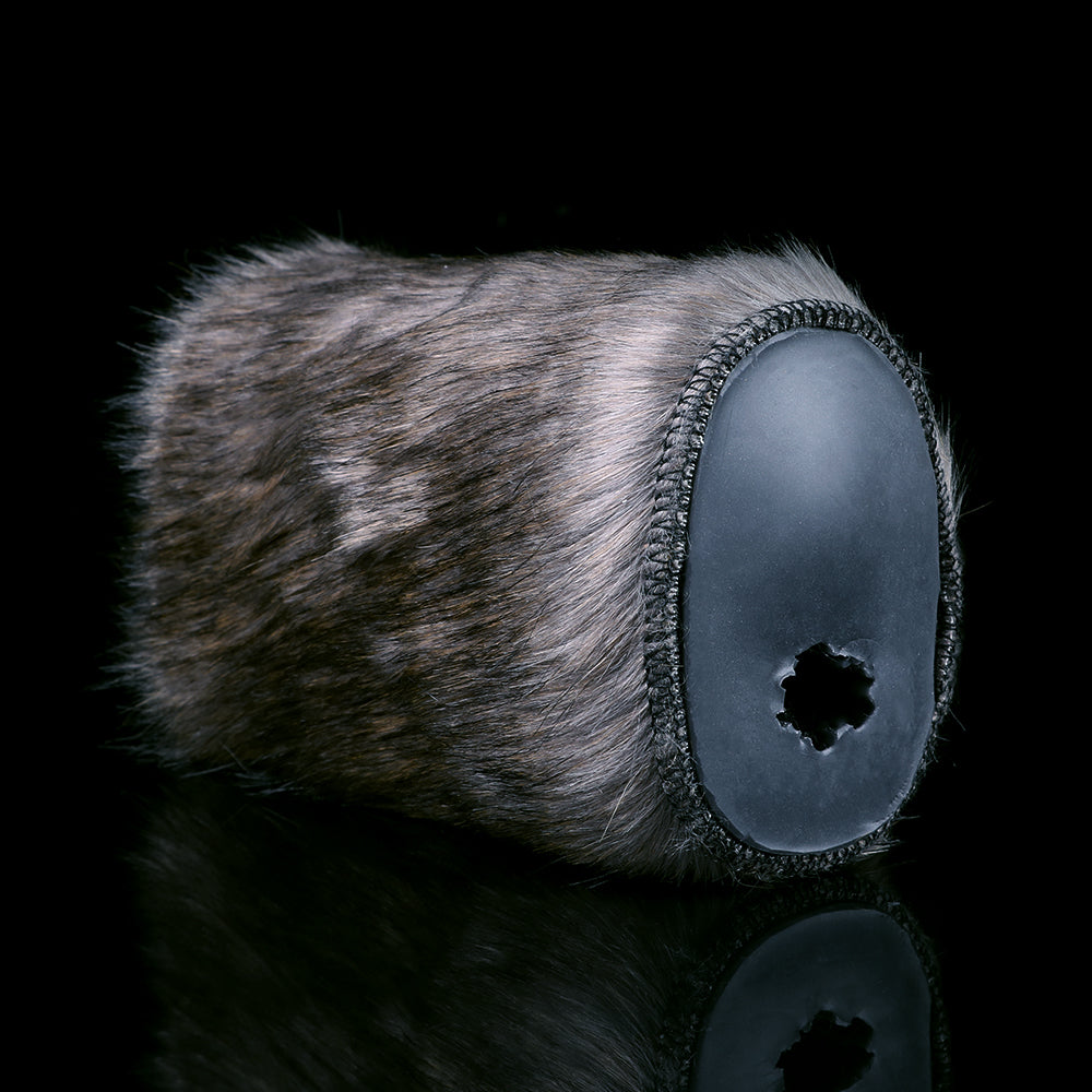 Rhinoceros Furry Fleshlight, schwarzer Einsatz am Fellrand mit Sternöffnung