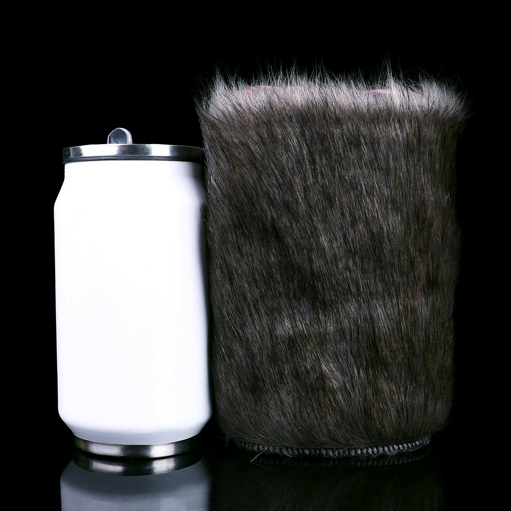 Rhinoceros Furry Fleshlight mit grauem Fell und sichtbarem Metall-Detail am Ende