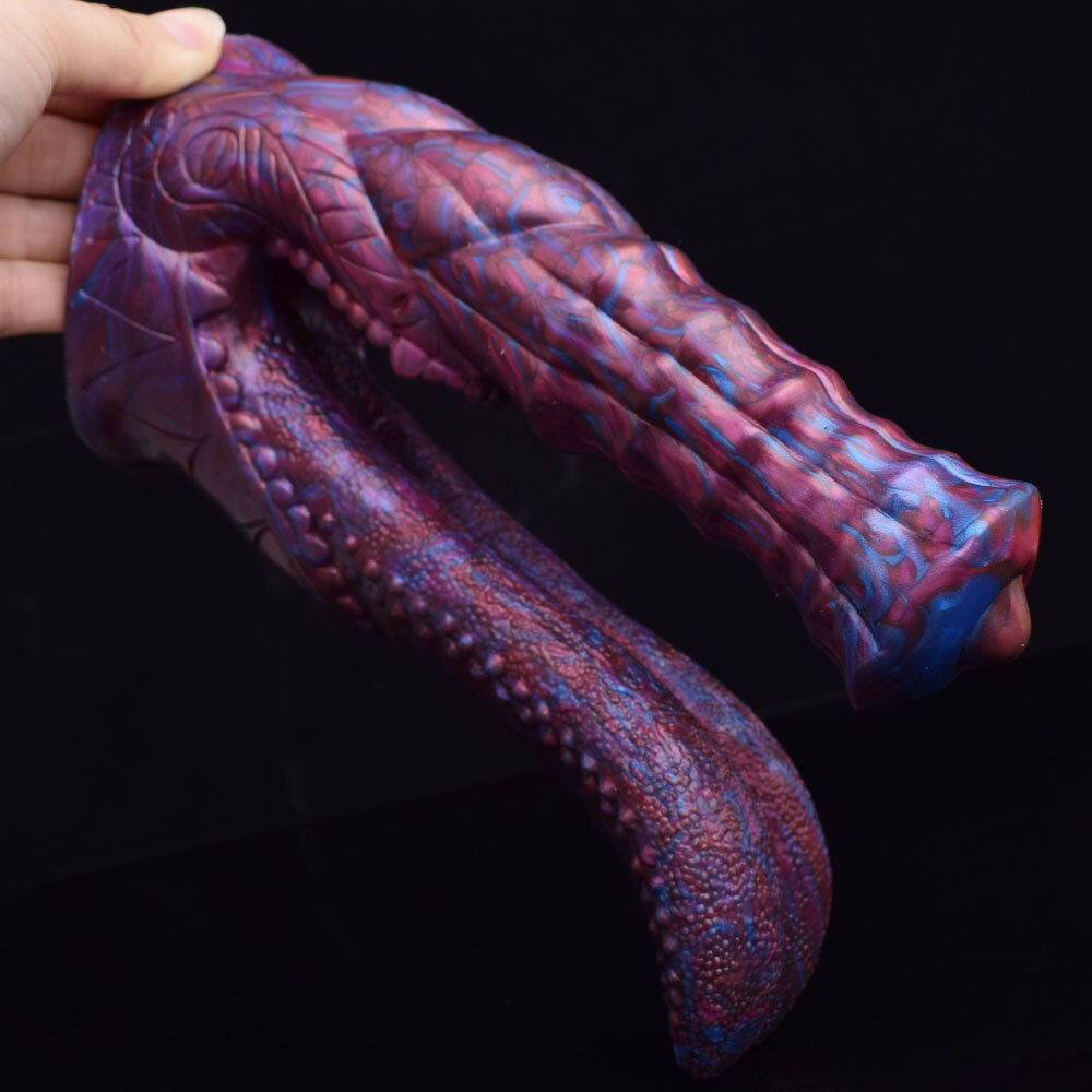 Nahaufnahme: Tentakel-Dildo mit lila-blauer Struktur, Noppen-Textur am Schaft