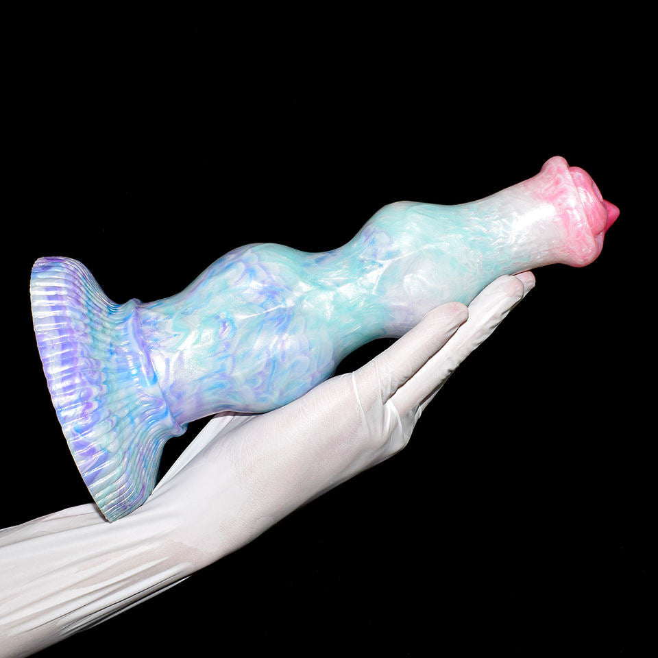 Hundedildo in Seitenansicht: pastellblaues Design mit violett geripptem Ringende